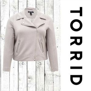 Torrid moto jacket  grey quilted NWT size 5x (26/28)